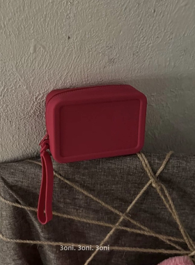 3oni！硅胶防水磁吸充电宝收纳包/ccd电源插头/口红小物件杂物包