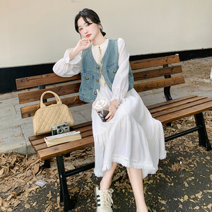 牛仔马甲白色连衣裙女春季2025超火独特漂亮高级感长裙图片