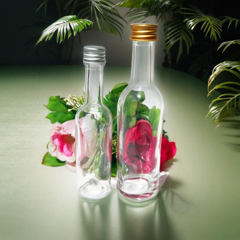 厂家直销晶白料小酒瓶玻璃空瓶