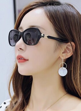 2026新款太阳镜女小框偏光墨镜