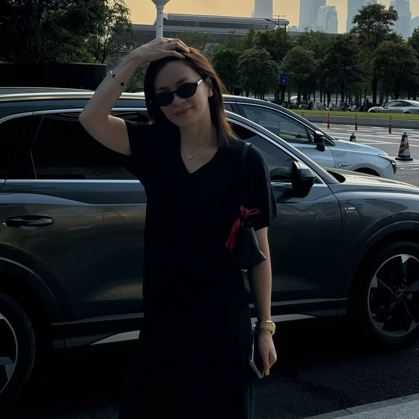 夏季百搭V领短袖T恤宽松上衣女
