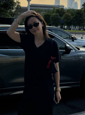 夏季百搭V领短袖T恤宽松上衣女