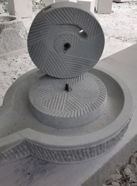 青麻石家用小石磨手工开槽小磨盘非电动石磨复古石水缸摆件可定制