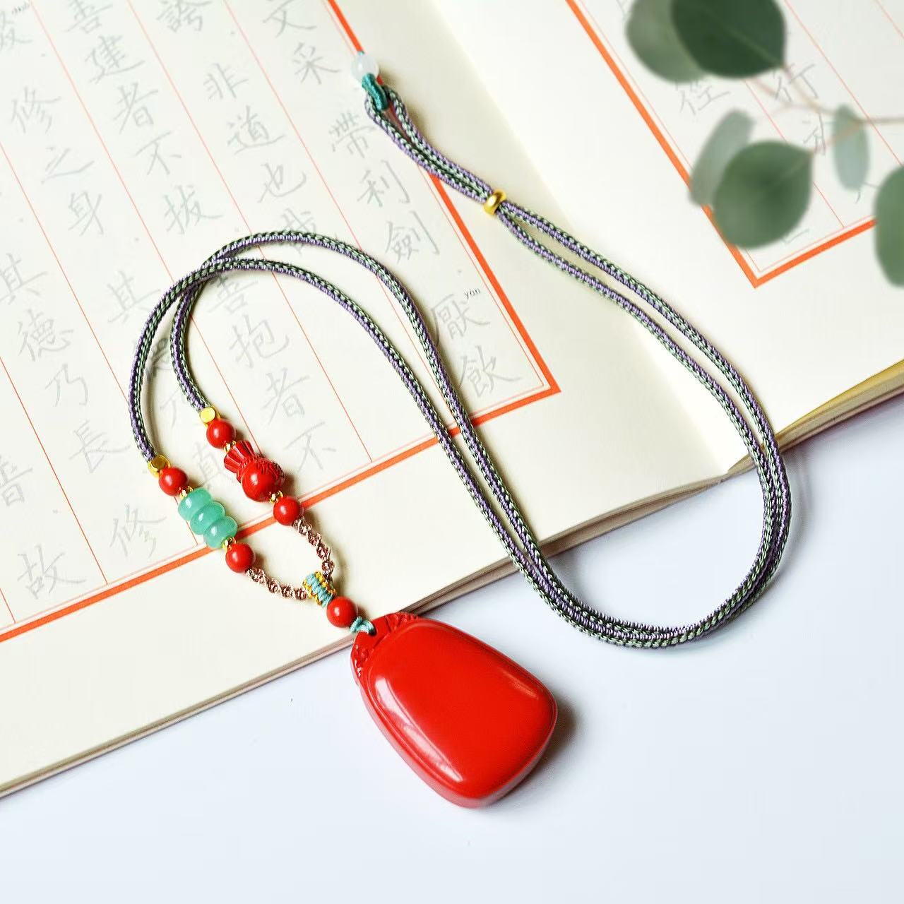 朱砂平安牌吊坠高含量红砂本命年无事牌挂件男女护身符项链毛衣链