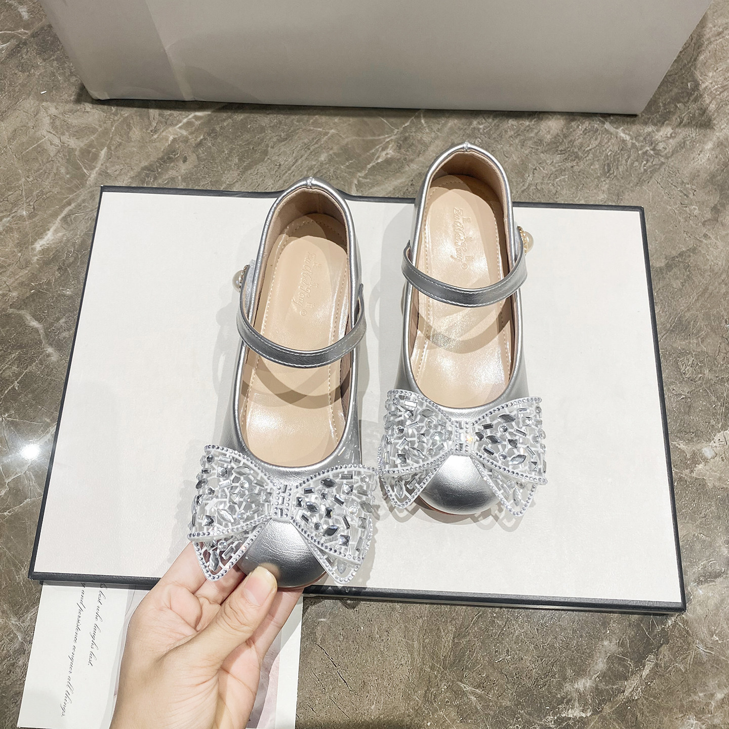 女童高跟水晶鞋2026春秋儿童公主鞋配礼服水钻单鞋小女孩演出皮鞋,童鞋/婴儿鞋/亲子鞋,皮鞋,淘宝优惠券,粉丝福利购,淘宝优惠卷