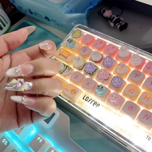 透色美甲键盘贴打字辅助器KT猫立体大耳狗水杯装饰贴键盘键帽diy