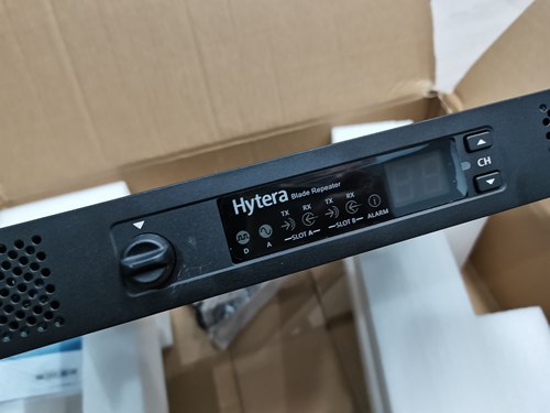 海能达DMRHR1060数模兼容中继台