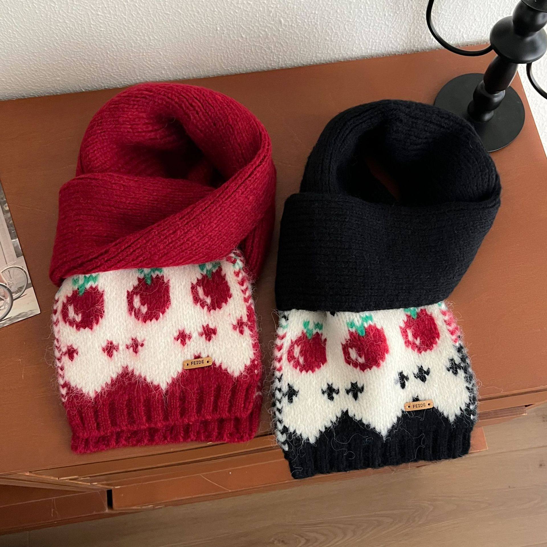 苹果毛球针织护耳帽女秋冬可爱保暖毛线帽韩版潮百搭防风护耳冷帽