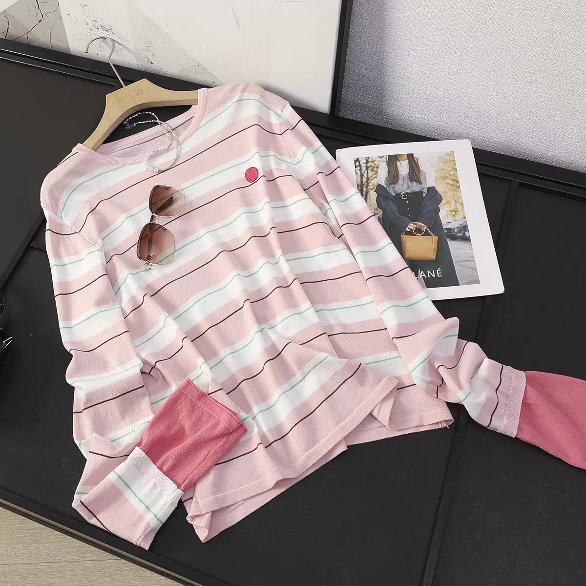 粉色条纹针织衫内搭打底衫