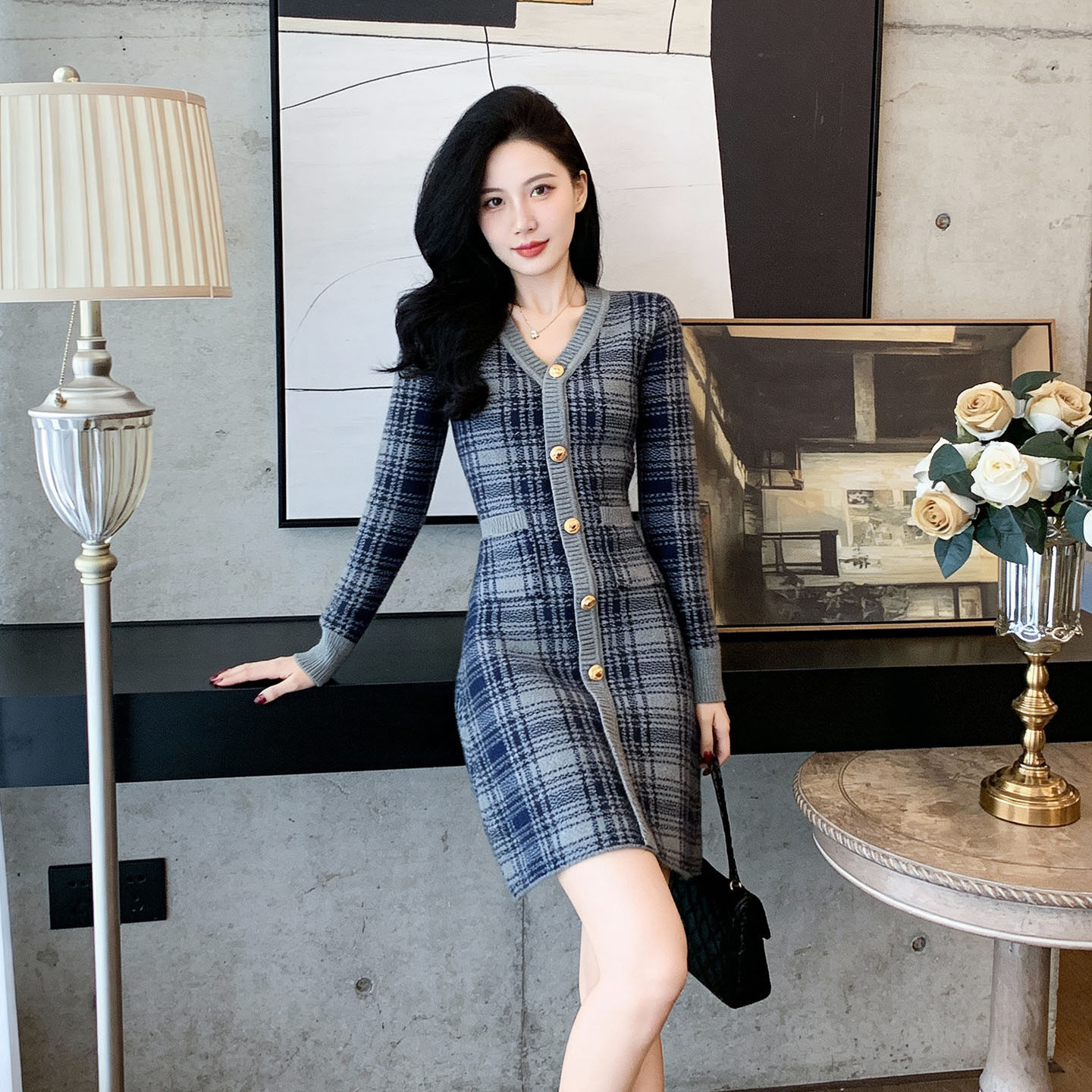 春季新款气质名媛高级感小香风针织连衣裙女撞色提花V领毛衣裙子