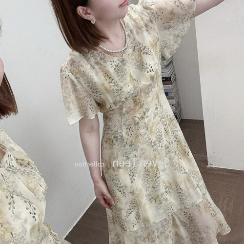 桑蚕丝裙子进口碎花v领连衣裙