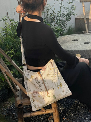 淳实斜挎包扎染中等植物花卉原创