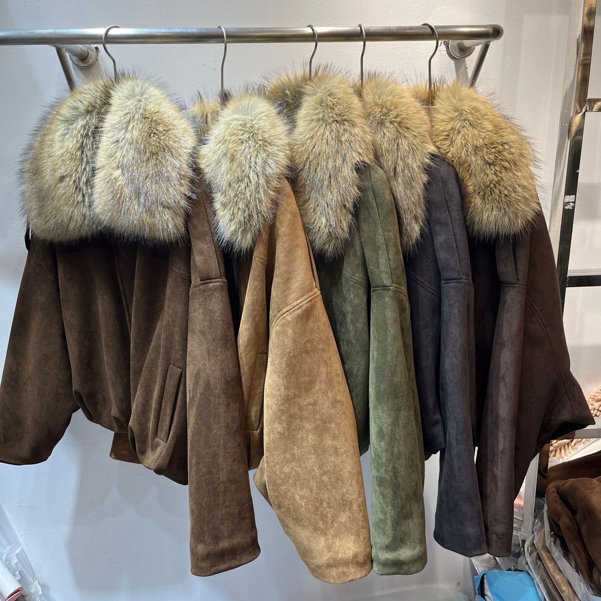 欧美风2025冬新款可拆卸毛领仿麂皮绒保暖外套女宽松慵懒短款夹克