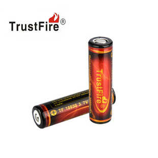 充电电池18650锂电池3.7V手电筒3000毫安大容唱戏机电池燃料尖头
