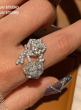 琚小姐两朵山茶花开口戒指