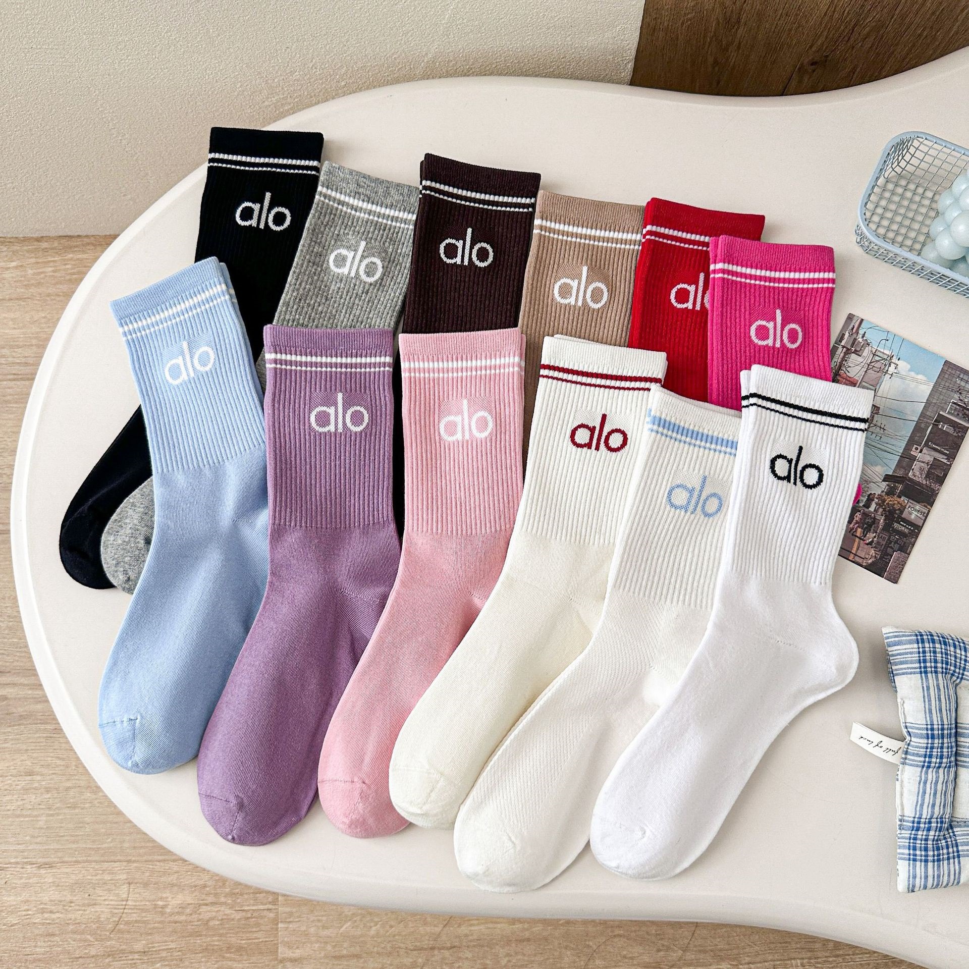 alo袜子纯棉中高筒瑜伽袜四季运动袜子健身跑步篮球袜休闲长筒袜