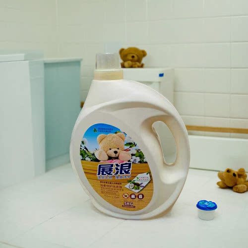 展浪小熊洁净柔顺倍护洗衣液