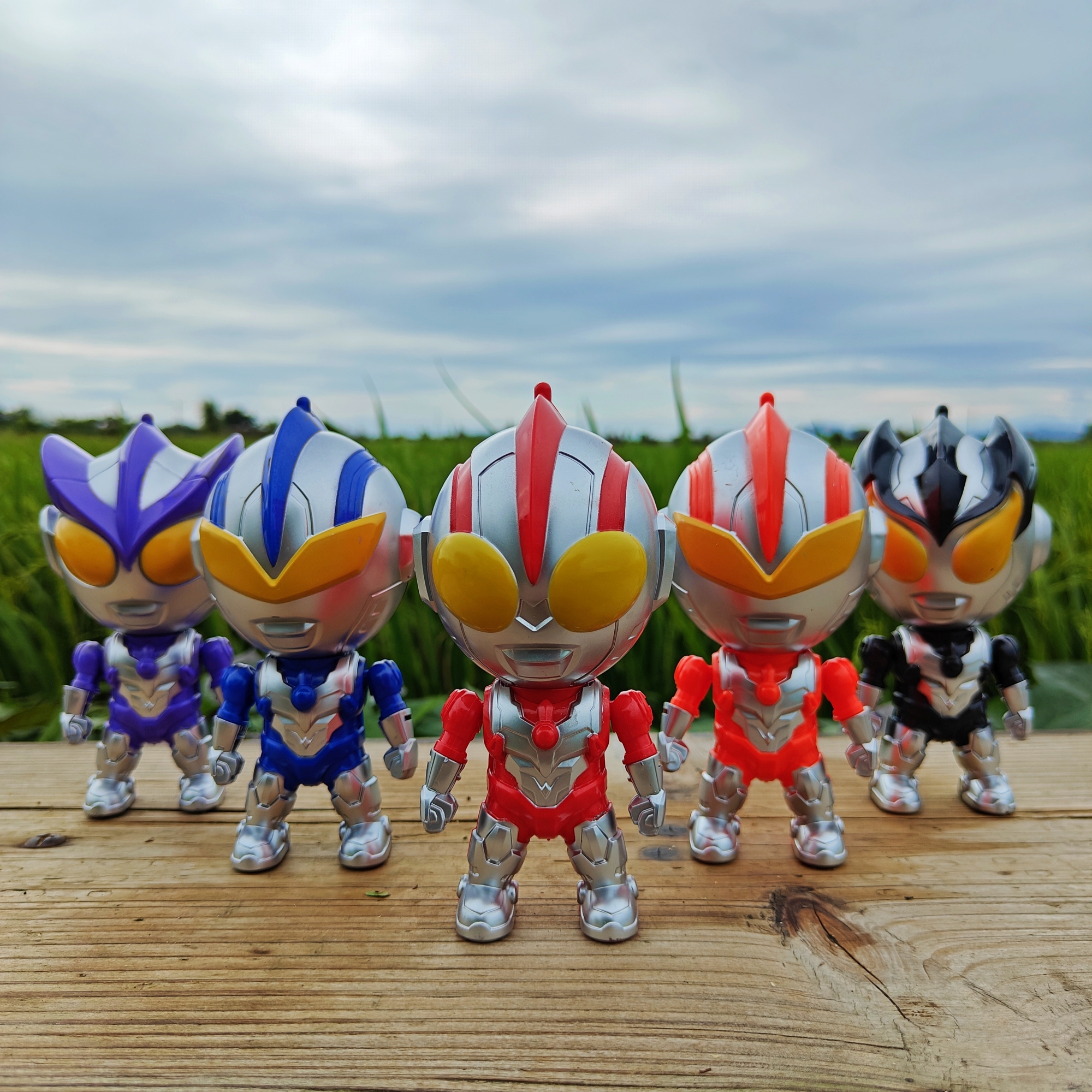 下头奥特陀螺曼发光超人益智炫酷音乐旋转对战男女孩生日礼物儿童