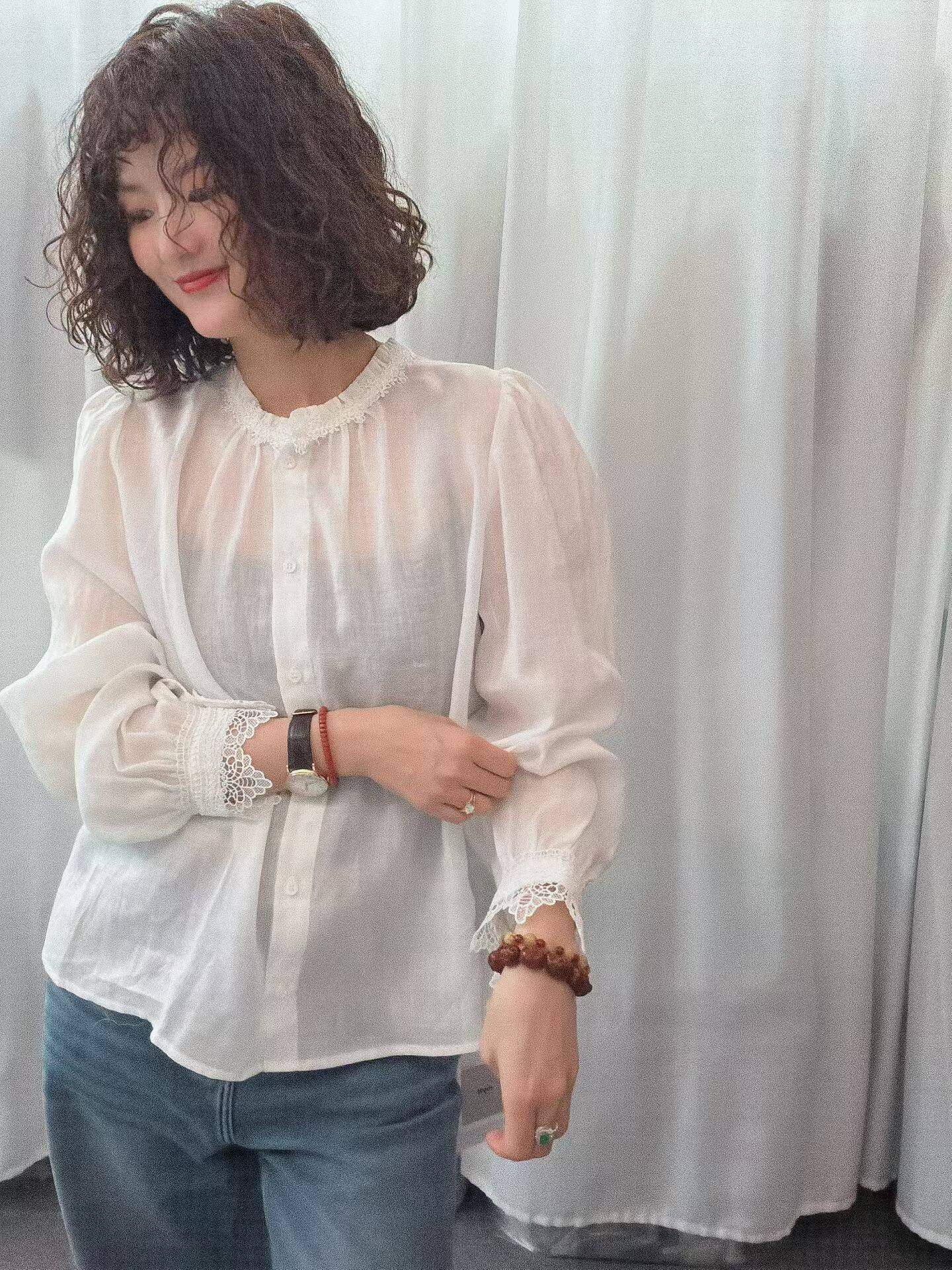 欧洲站2026年春装新款时尚木耳边拼接蕾丝麻料衬衫女洋气显瘦上衣