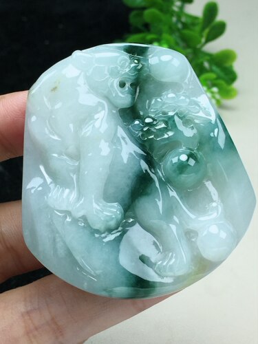 缅甸翡翠A货 冰润飘蓝花 生肖老虎牌 手工雕刻 四会一手货源包A货