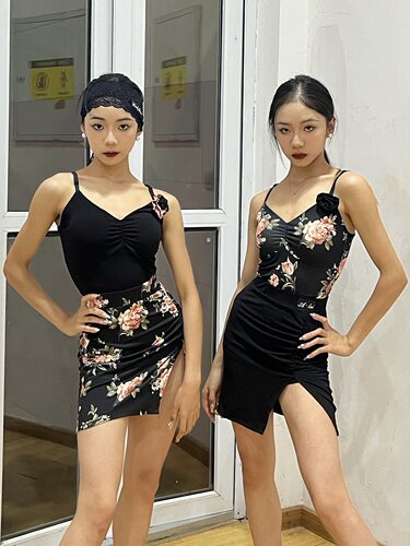 Alei拉丁舞服花朵吊带上衣连体衣开叉半身裙黑色印花练舞表演女士