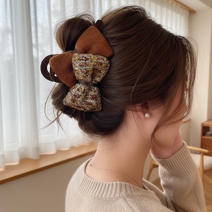 秋冬气质毛绒蝴蝶结抓夹女后脑勺半扎发夹2025新款鲨鱼夹子头饰