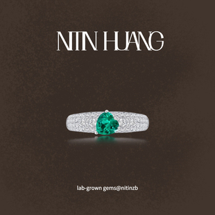NITINHUANG 培育祖母绿1克拉 偏心戒指 通体925纯银 满钻镶嵌