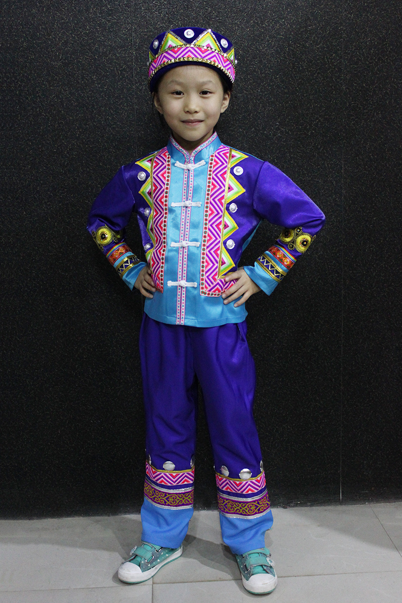 晴焱定做苗族演出男童长款舞蹈服