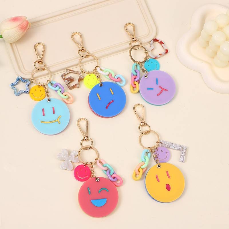 新款彩色笑脸化妆镜挂件饰品糖果色链条扣配饰可爱笑脸钥匙扣挂饰