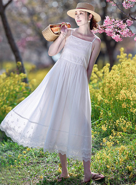 【少女信笺】百搭白色吊带裙女2026夏季薄款镂空蕾丝花边刺绣长裙