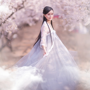 区 国风改良襦裙2025年夏新款 绣花长裙网纱连衣裙女 158元