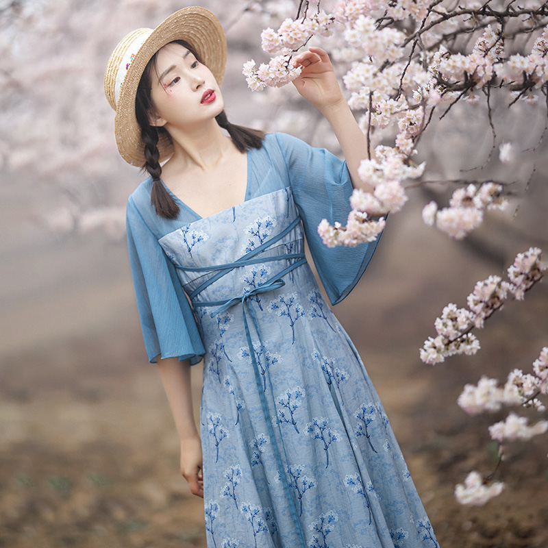 文艺复古连衣裙女春夏方领长裙
