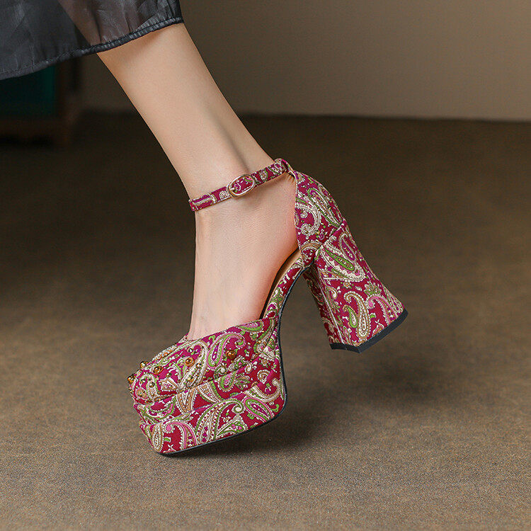 高跟鞋红色秀禾婚鞋新款小个子粗跟防水台不累脚增高新娘鞋10CM