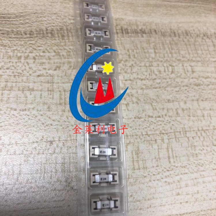 原装1808带座子快断保险丝0154002.DR 力特 2A 125V