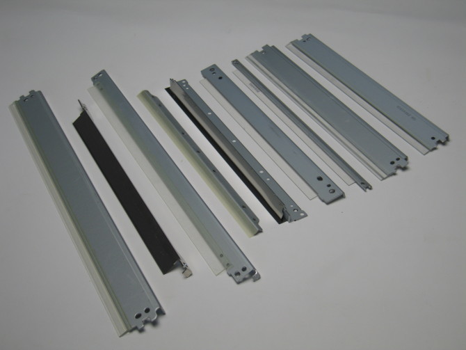 另外本店销售OKI、RICOH(冲电气/理光)各种型号的打印机、复印机的配件、耗材。如需购买请联系客服，价格详谈。如在产品使用过程中遇到问题，可以及时用旺旺联系我们，我们将尽快帮您解决问题。