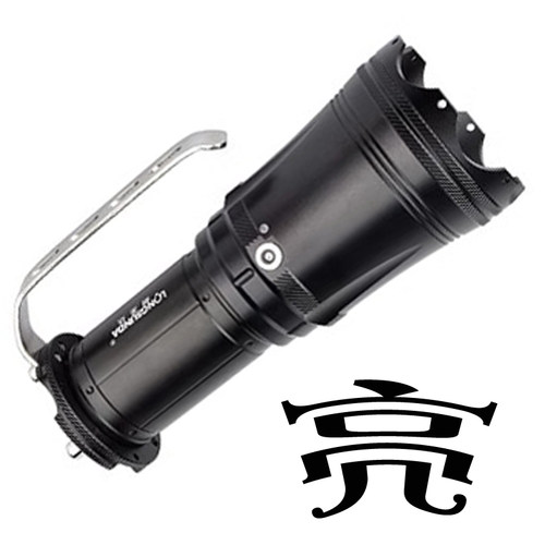 朗圣达狂蟒户外强光手电筒
