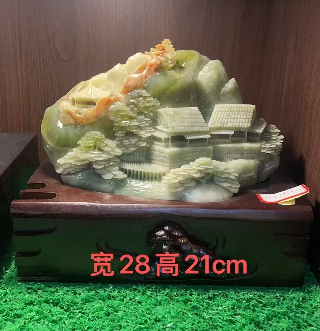岫玉摆件山水天然玉石手工雕刻俏色巧雕