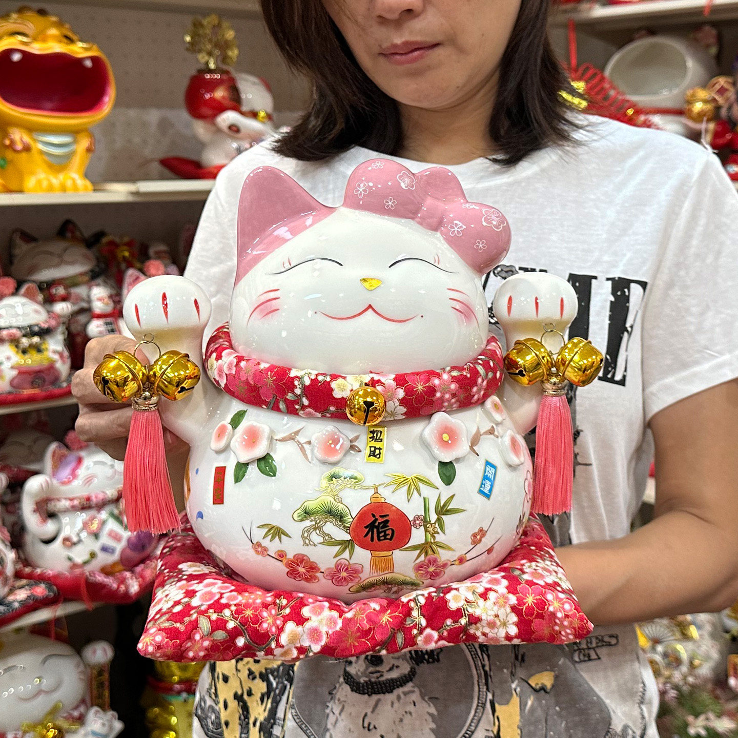 樱花福字招财猫陶瓷存钱罐摆件