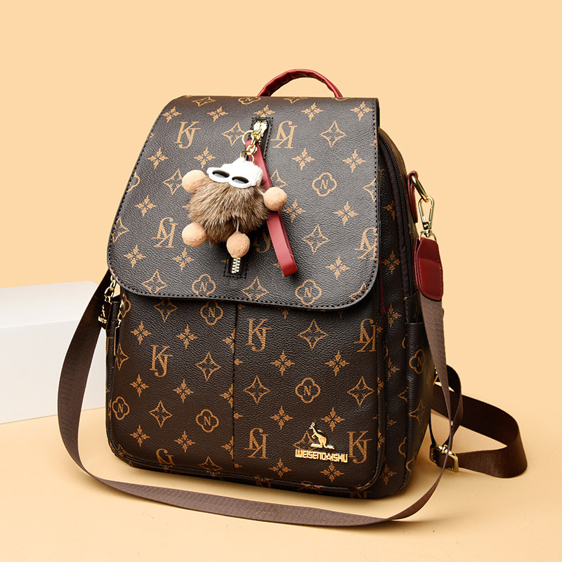 高档真皮双肩包女士新款背包多功能背包休闲百搭大容量旅游包正品