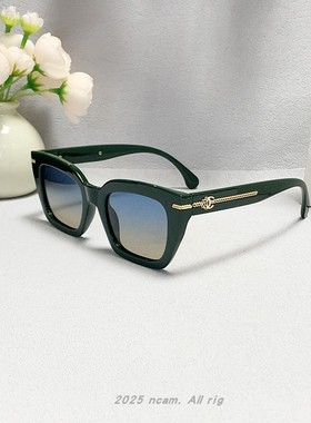 2025新款小香风链条方形墨镜