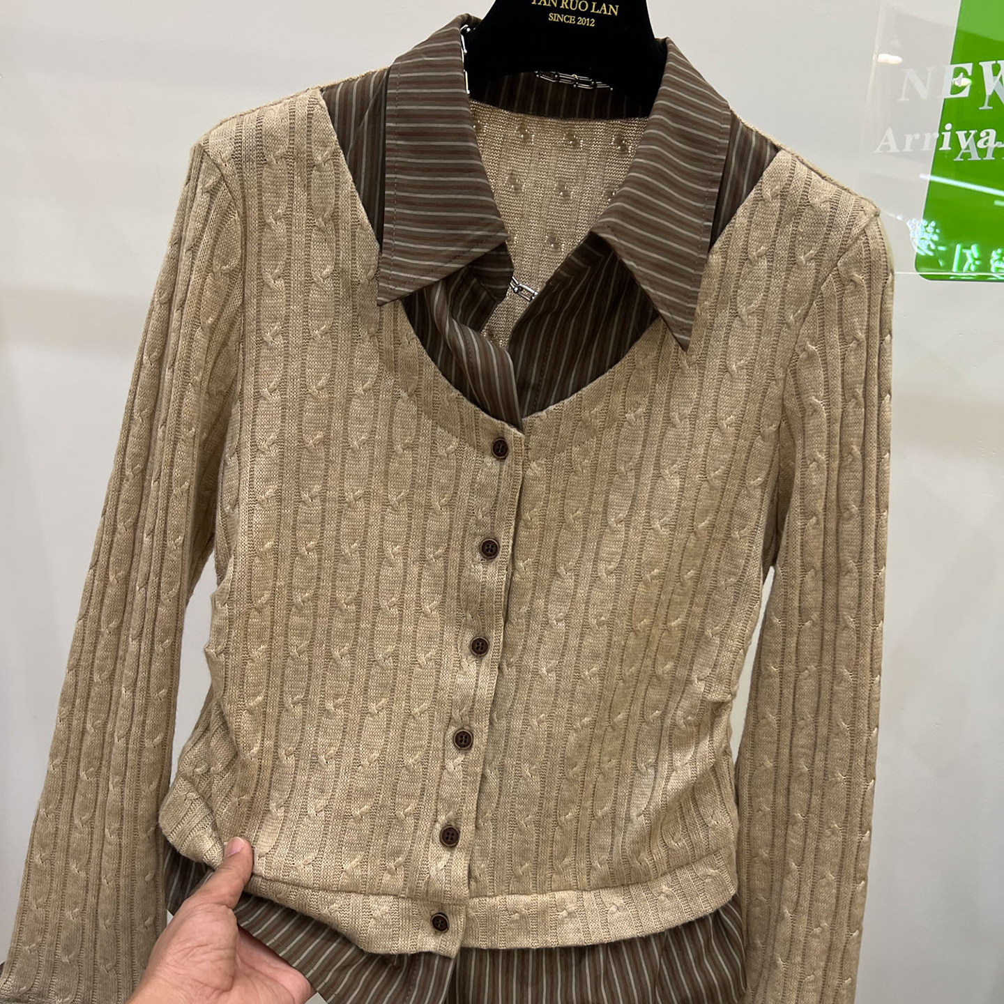 欧货高端复古针织麻花拼接条纹翻领假两件长袖衬衫女秋季显瘦上衣