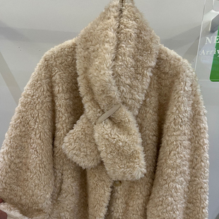 欧货高端仿羊羔毛外套女冬季保暖带围脖抽绳休闲皮毛一体棉服上衣