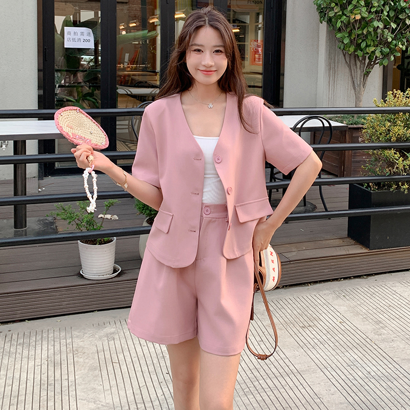 法式轻奢粉色减龄名媛休闲套装女2025新款夏时尚洋气西装短裤套装