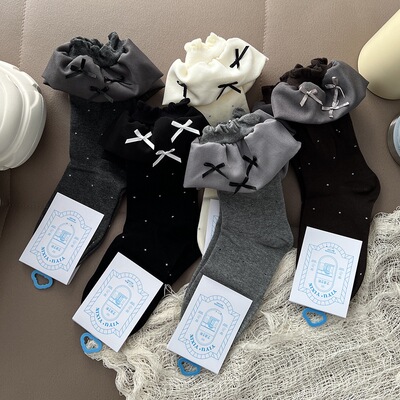 早春新款洛丽塔蝴蝶结花边重工饰品袜子女袜ins潮袜网红中筒棉袜