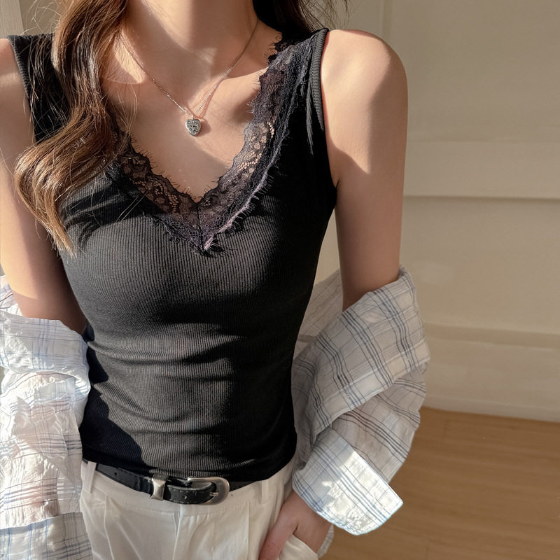 V领蕾丝春夏季性感打底背心女士内搭无袖修身显瘦纯欲设计感上衣