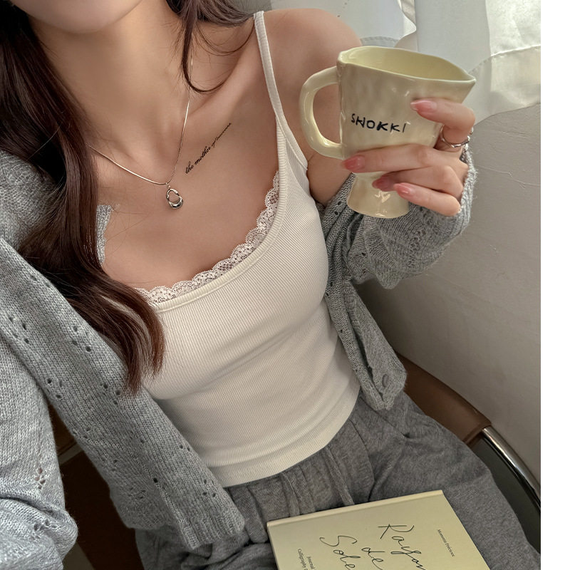 纯欲白色蕾丝打底小背心吊带女内搭春夏季修身显瘦设计感外穿上衣