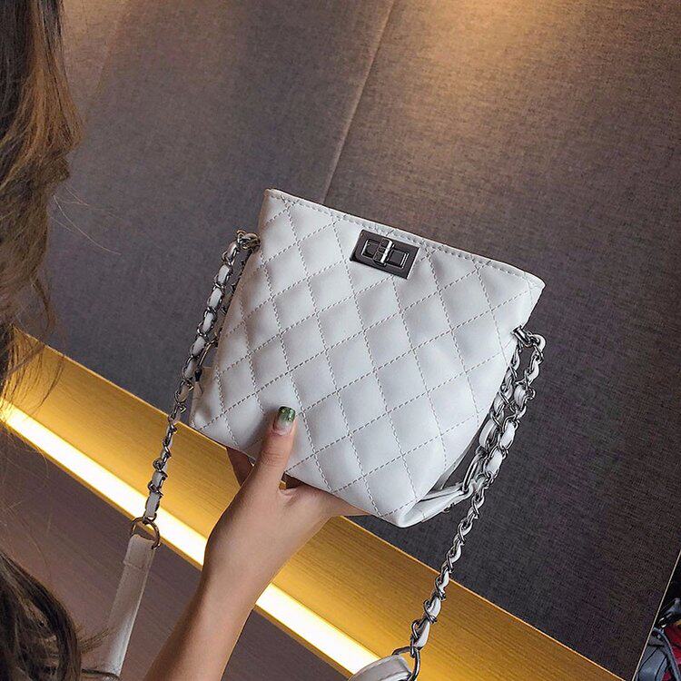 Little fairy Bag 2019 New wave chic chain One shoulder Inclined shoulder bag Korean Edition Quilted Versatile Small square packagein the Leather/Lady bags/Men's bag, Ms. bags  category - from Buy2taobao.com to provide professional Taobao agent buy service