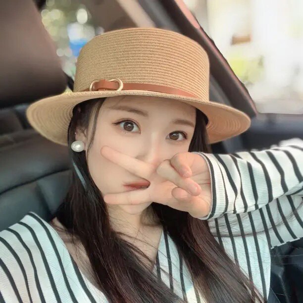 小皮标日系UV防紫外线平沿平顶草编小礼帽优雅夏天遮阳防晒帽子女