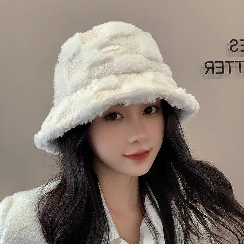 日系羊羔绒格纹渔夫帽女秋冬加厚保暖网红盆帽子字母水桶帽显脸小