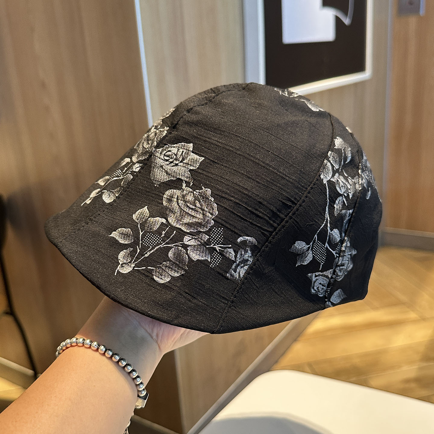 新款国风刺绣复古宽檐前进帽子女